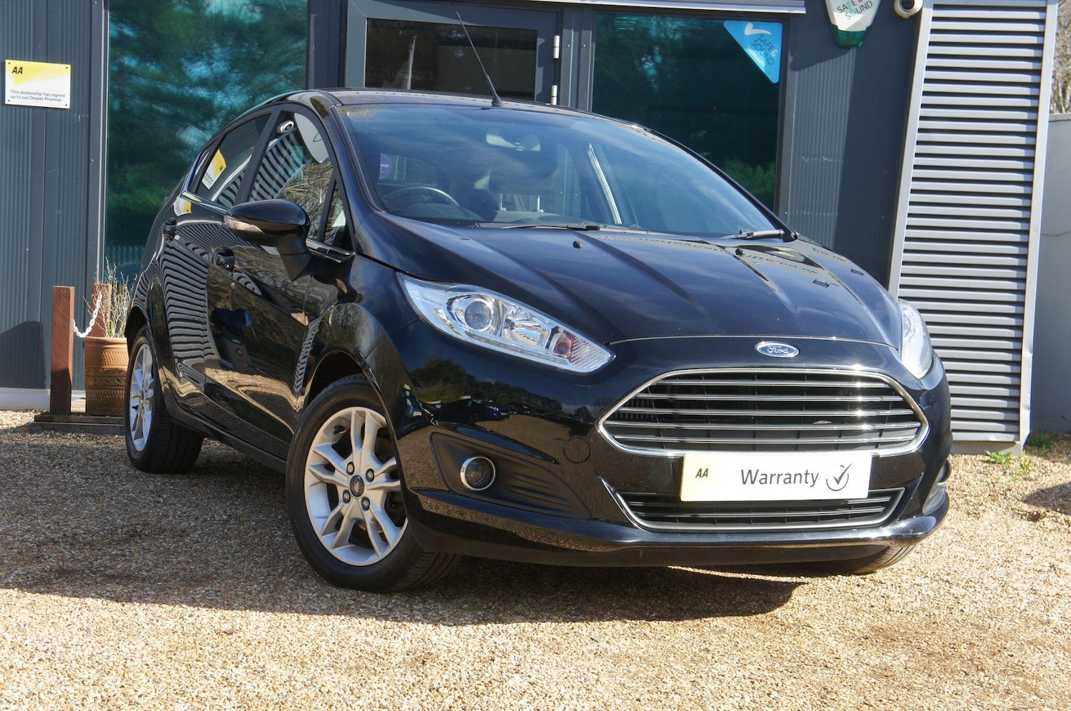 Used Ford Fiesta 2016 for sale - 77759452: Photo 2