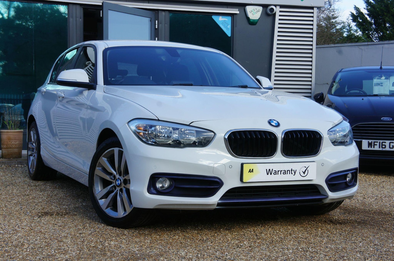 Used BMW 1 Series 2015 for sale - 77882063: Photo 2