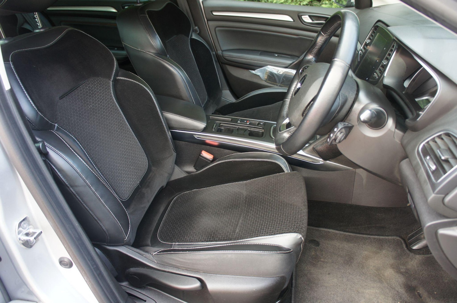 Used Renault Megane 2017 for sale - 77759437: Photo 8