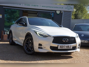 Used Infiniti Q30 2017 for sale - 79608989: Photo