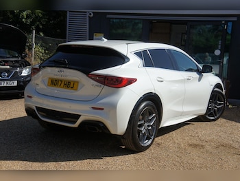 Used Infiniti Q30 2017 for sale - 79608989: Photo