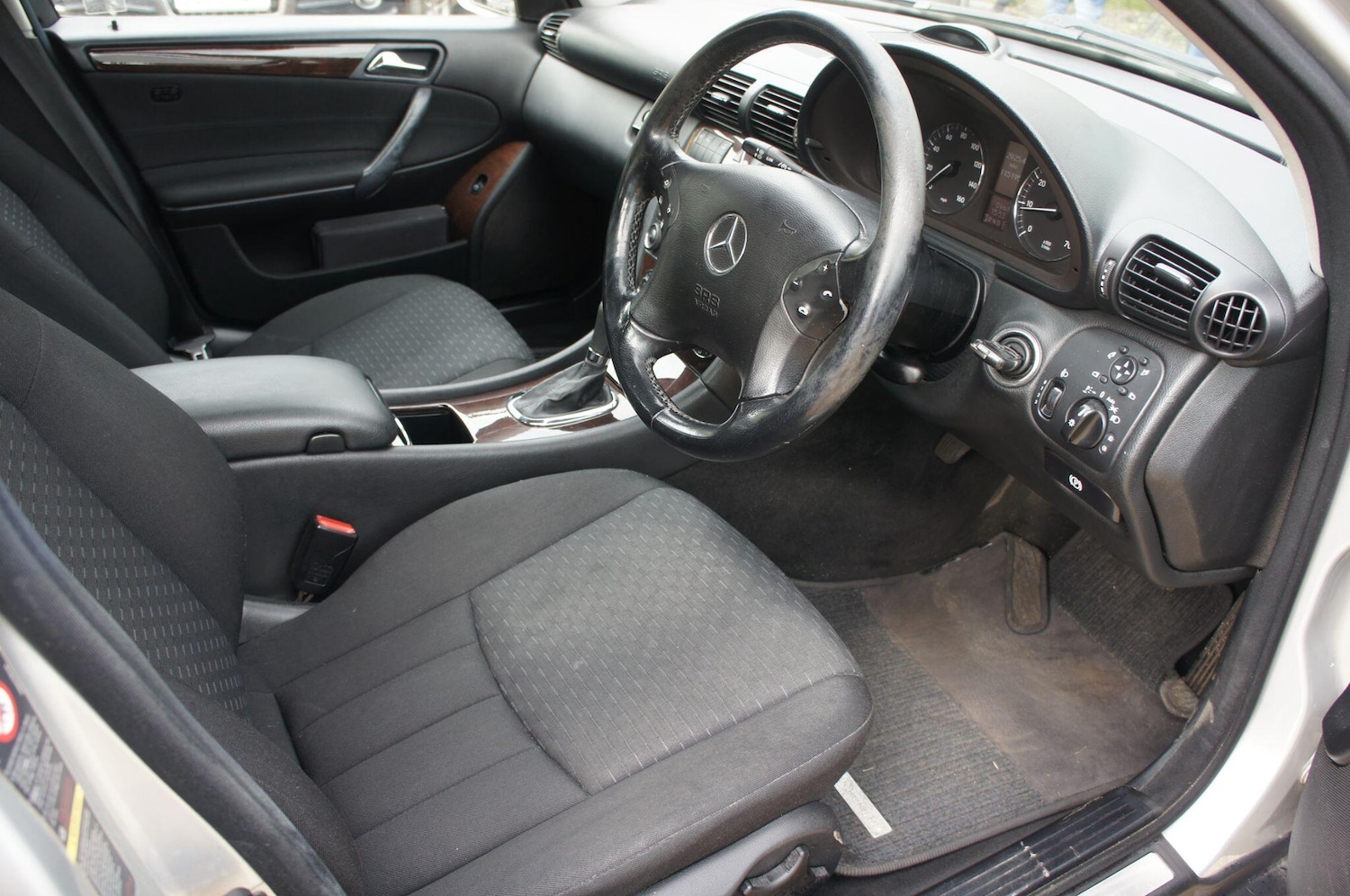 Used Mercedes-Benz C Class 2004 for sale - 78048094: Photo 7