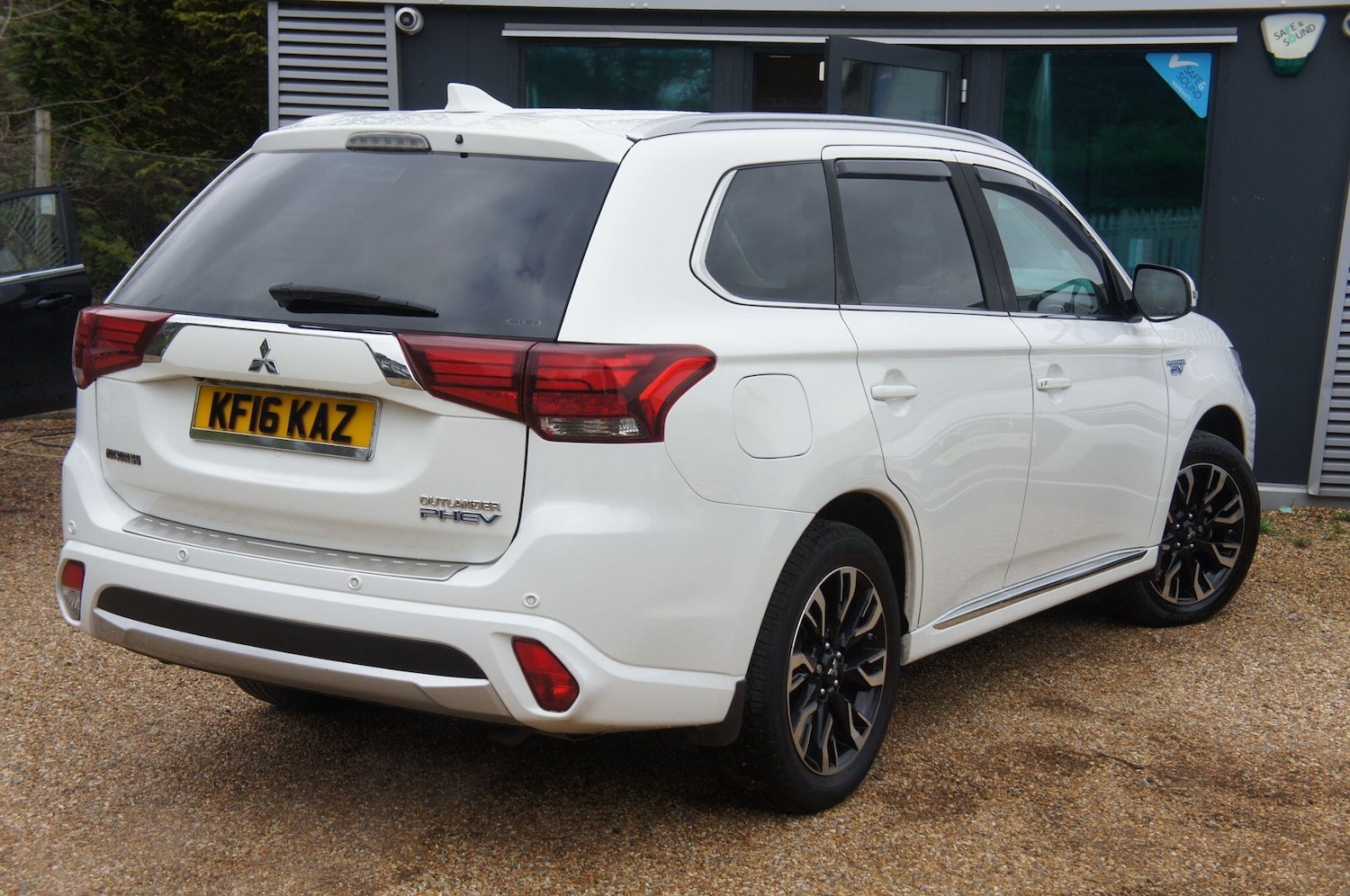 Used Mitsubishi Outlander for sale - 77683265: Photo 4