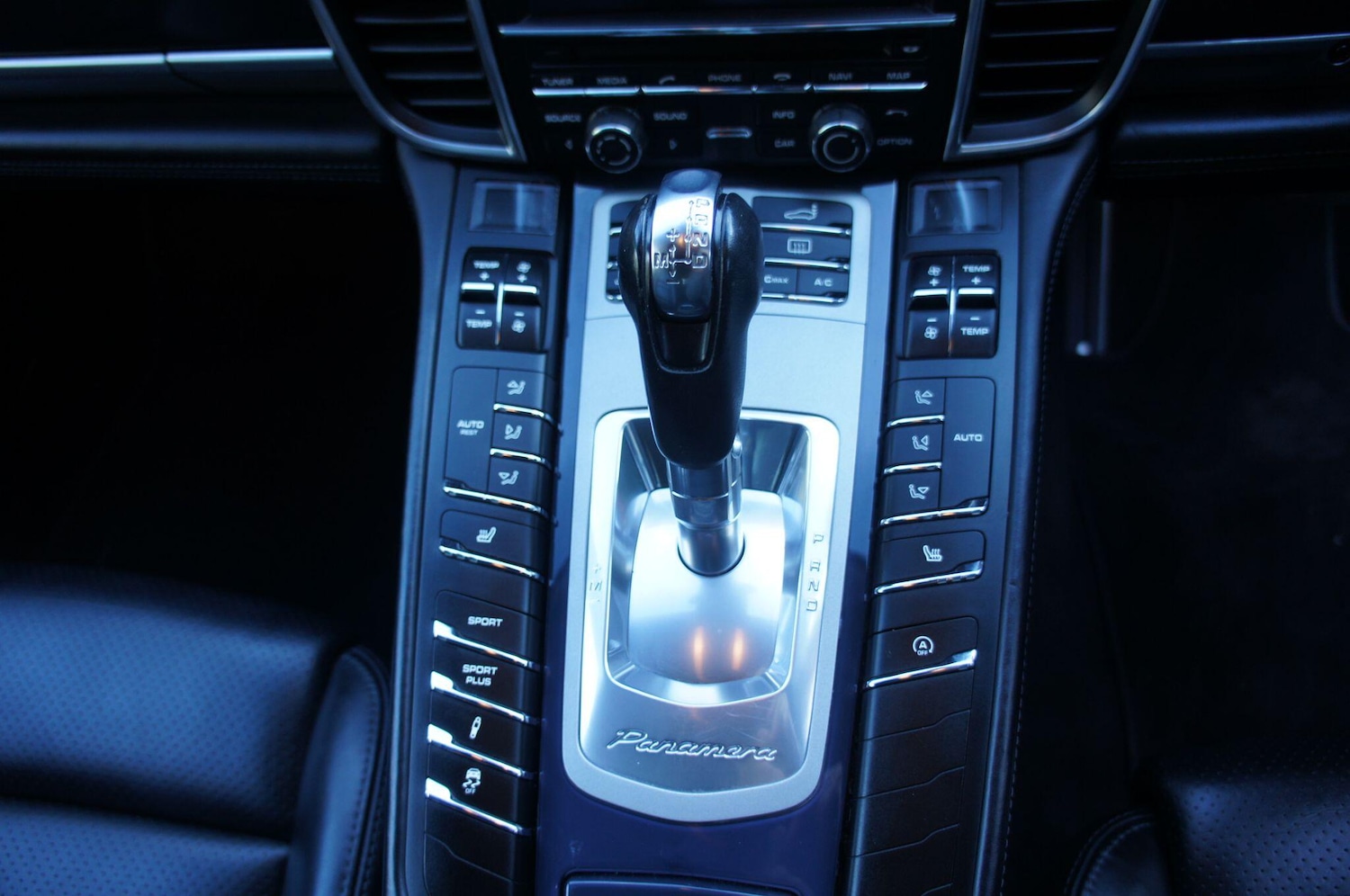 Used Porsche Panamera 2015 for sale - 77685227: Photo 16