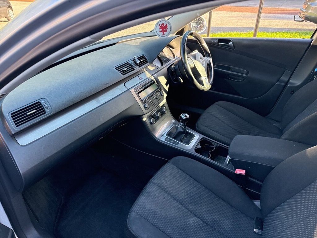 Used Volkswagen Passat 2010 for sale - 76202988: Photo 2