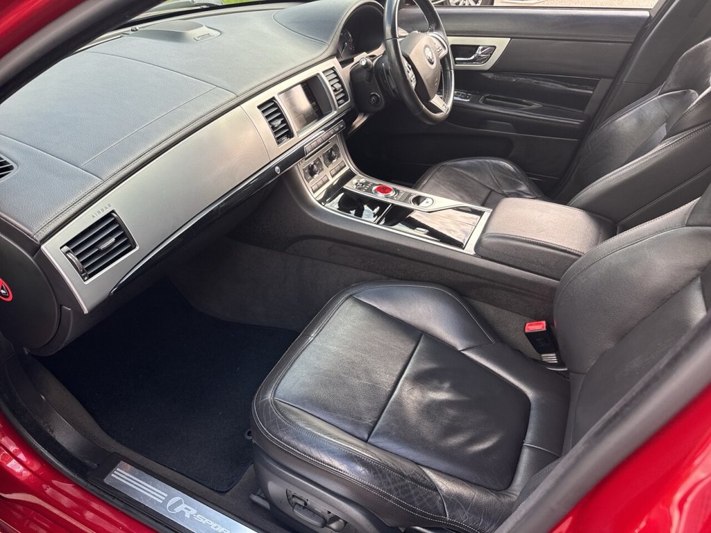 Used Jaguar XF 2015 for sale - 76056732: Photo 2