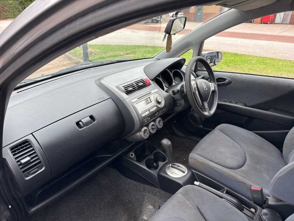 Used Honda Jazz 2006 for sale - 76105849: Photo 3