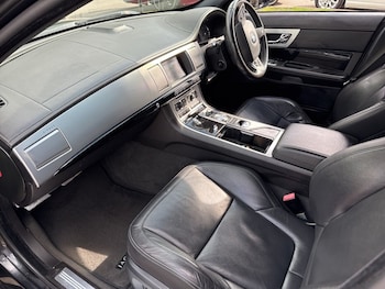 Used Jaguar XF 2015 for sale - 76056885: Photo