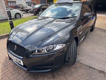 Used Jaguar XF 2015 for sale - 76056885: Photo