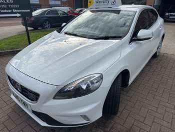 Used Volvo V40 2015 for sale - 73878272: Photo