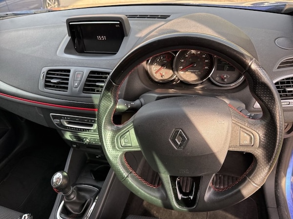 Used Renault Megane 2015 for sale - 76236032: Photo 5