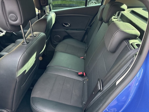 Used Renault Megane 2015 for sale - 76236032: Photo 9
