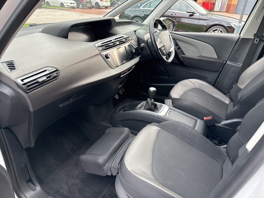 Used Citroen C4 Picasso 2015 for sale - 76203480: Photo 2