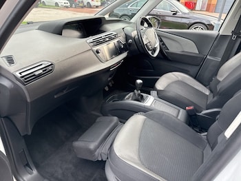 Used Citroen C4 Picasso 2015 for sale - 76203480: Photo