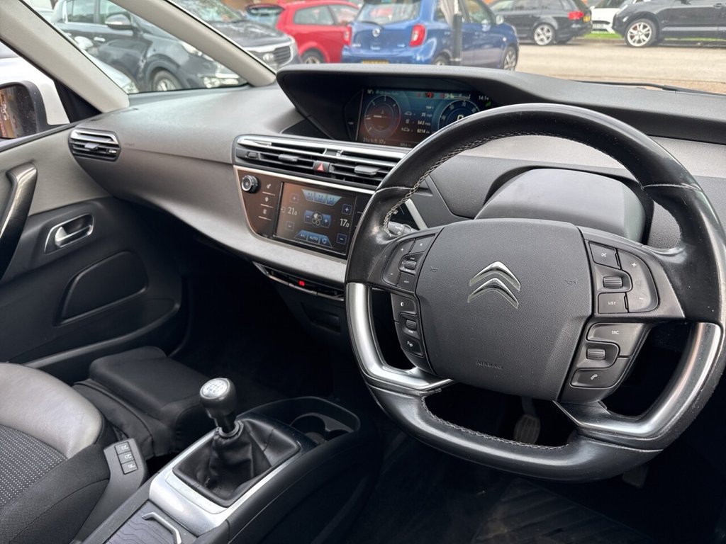 Used Citroen C4 Picasso 2015 for sale - 76203480: Photo 5