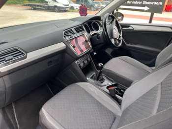 Used Volkswagen Tiguan 2017 for sale - 75142668: Photo