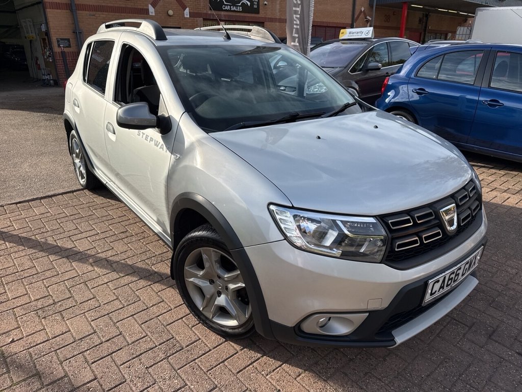 Used Dacia Sandero Stepway 2017 for sale - 76236009: Photo 1