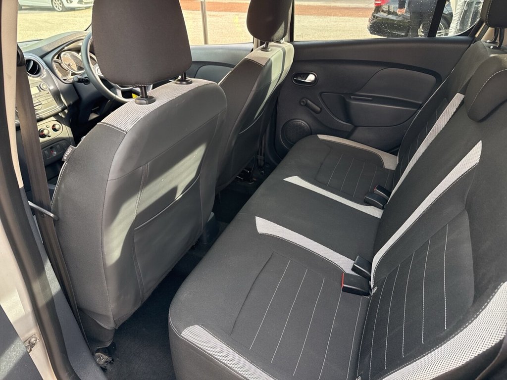 Used Dacia Sandero Stepway 2017 for sale - 76236009: Photo 9