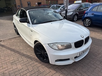 Used BMW 1 Series 2011 for sale - 76236002: Photo