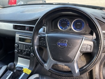 Used Volvo V70 2010 for sale - 75487733: Photo