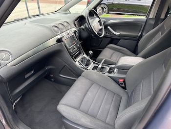 Used Ford S-Max 2014 for sale - 76235727: Photo 2