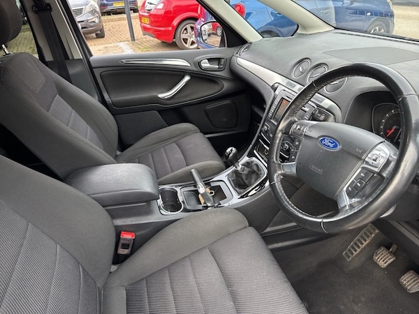 Used Ford S-Max 2014 for sale - 76235727: Photo 6
