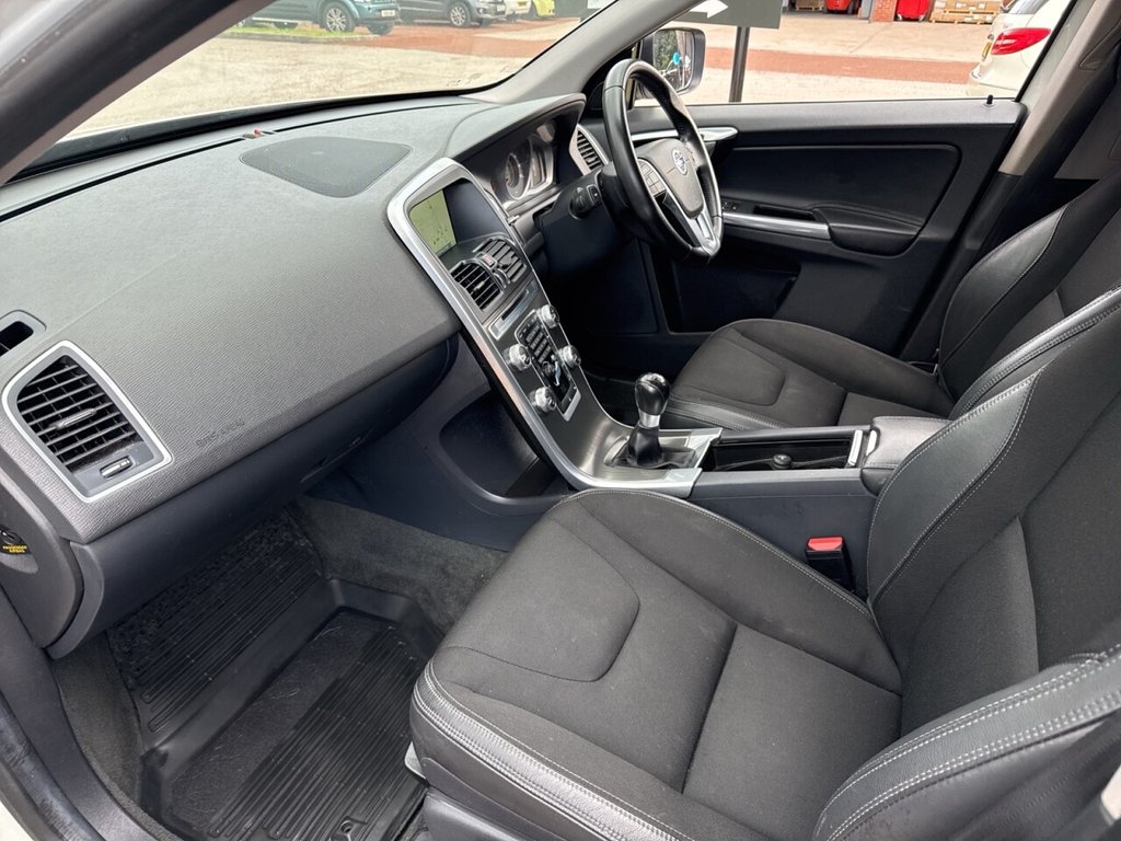 Used Volvo XC60 2015 for sale - 76056888: Photo 2