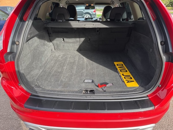 Used Volvo XC60 2010 for sale - 76236246: Photo 8