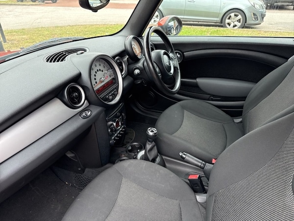 Used MINI Convertible 2011 for sale - 75370399: Photo 3