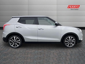 Used Ssangyong Tivoli 2017 for sale - 76777477: Photo
