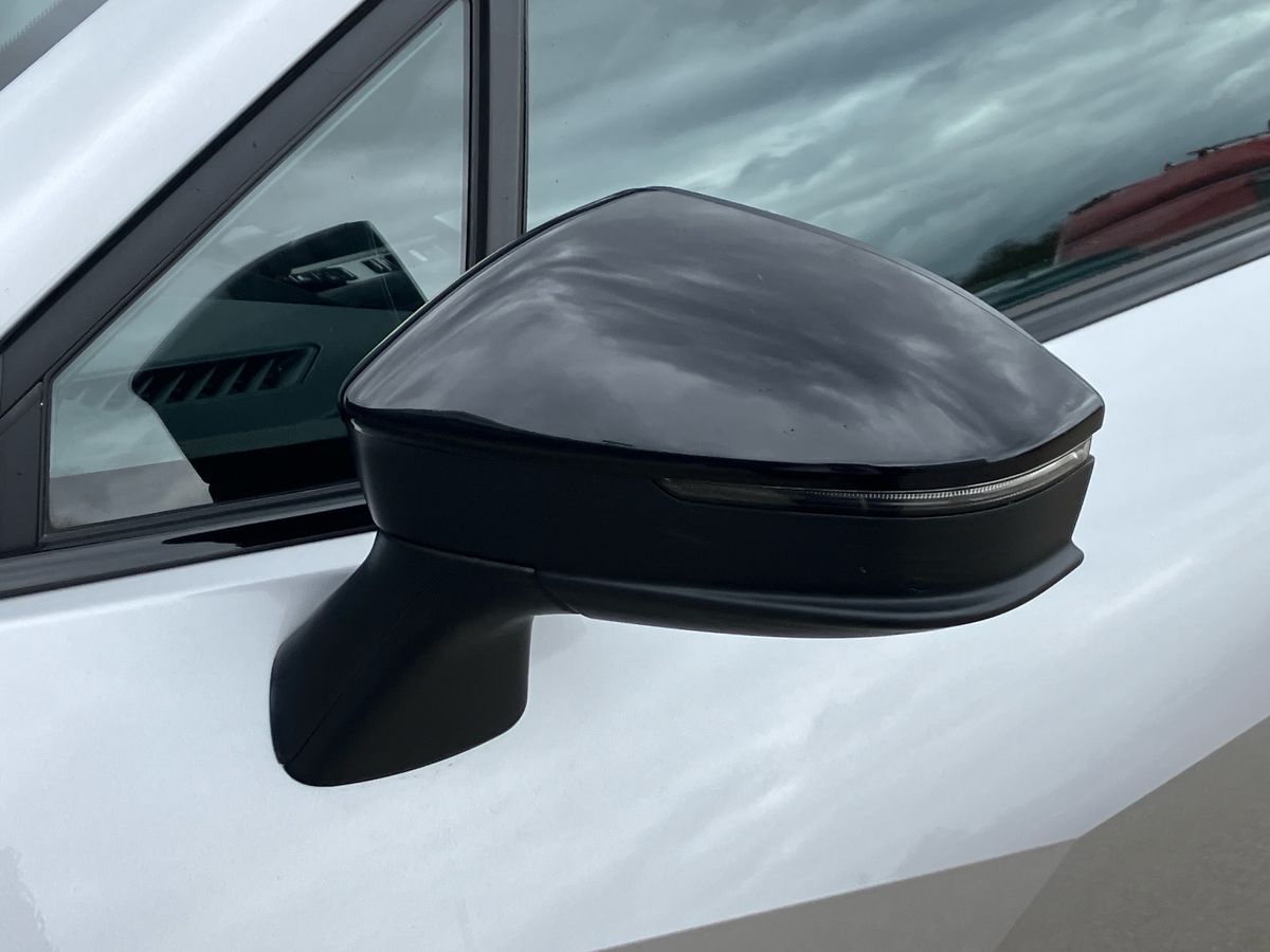 Used Toyota C-HR 2024 for sale - 76845472: Photo 24