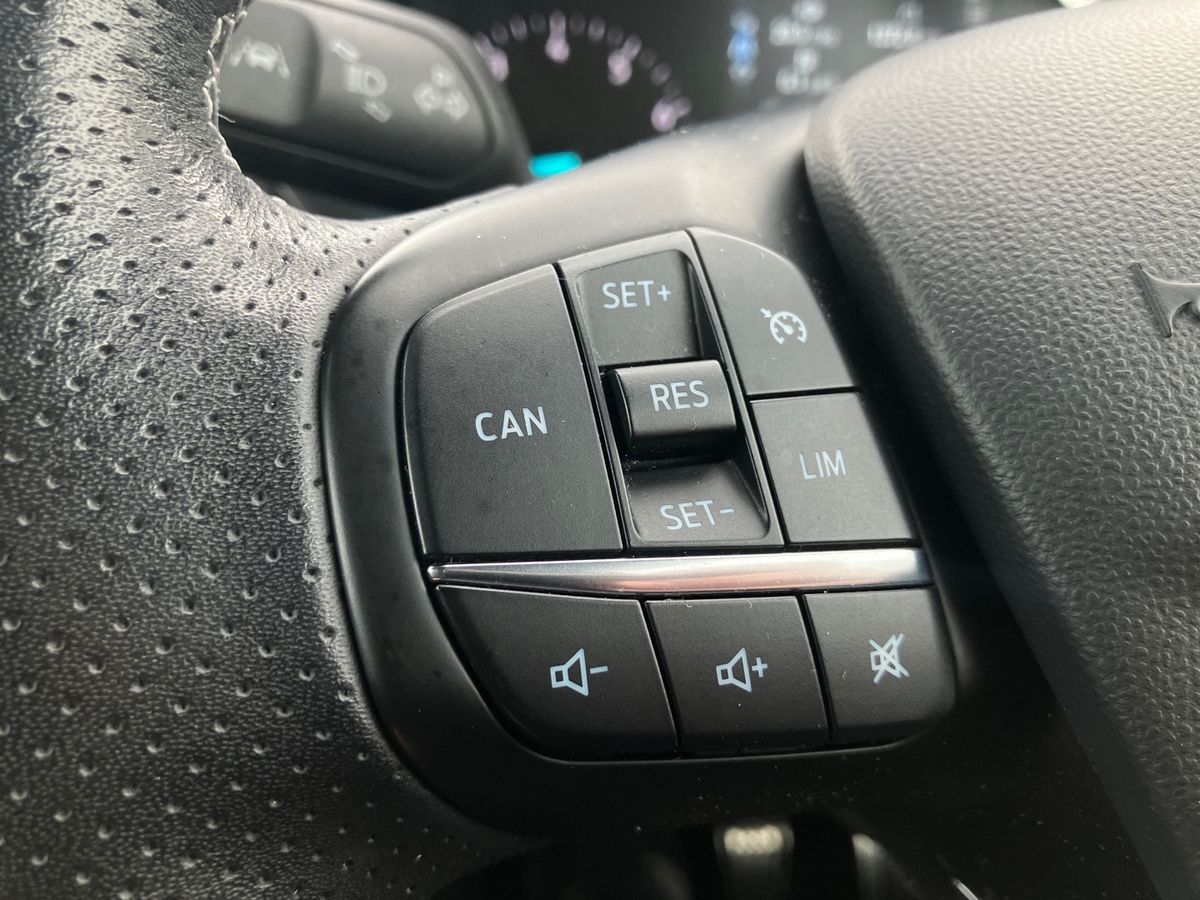 Used Ford Fiesta 2018 for sale - 76373902: Photo 16