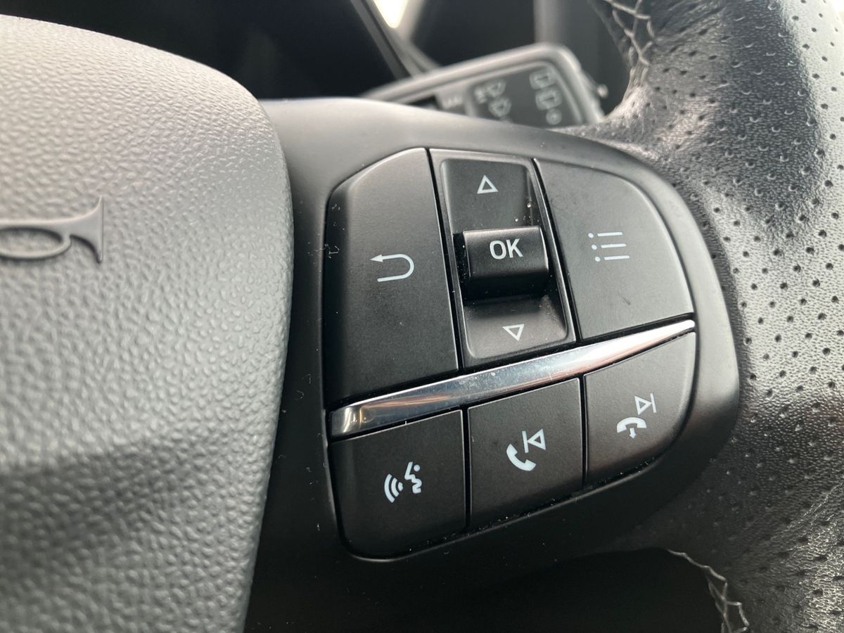 Used Ford Fiesta 2018 for sale - 76373902: Photo 31