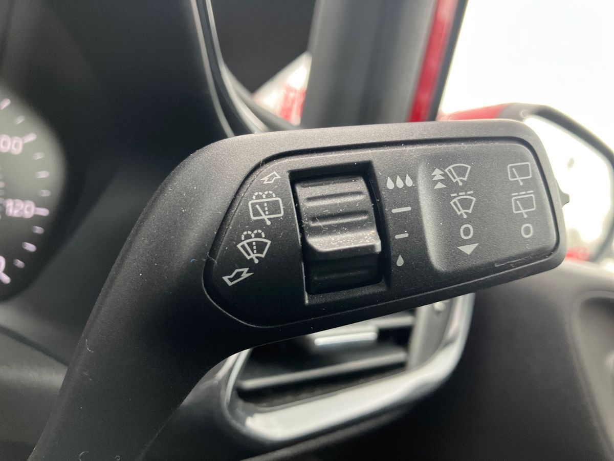 Used Ford Fiesta 2018 for sale - 76373902: Photo 32