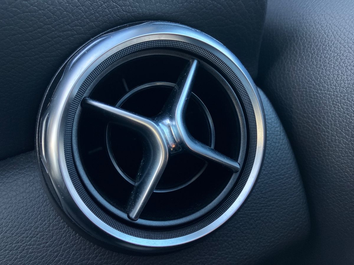 Used Mercedes-Benz GLA 2019 for sale - 76625946: Photo 36