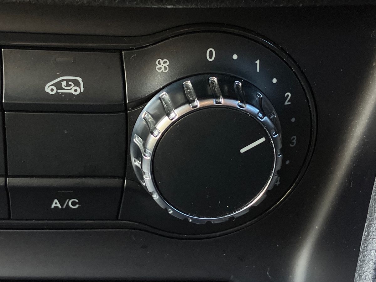 Used Mercedes-Benz GLA 2019 for sale - 76625946: Photo 41