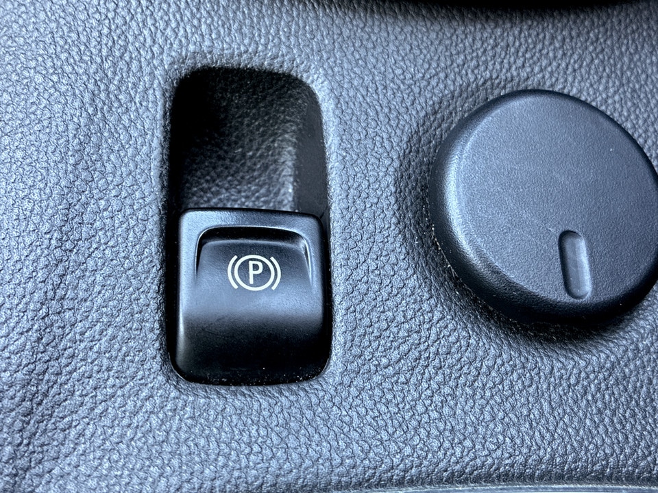 Used Vauxhall Astra 2016 for sale - 78077307: Photo 39