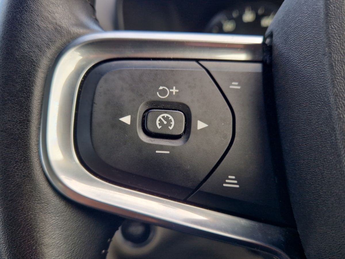 Used Volvo XC40 2020 for sale - 76192268: Photo 16