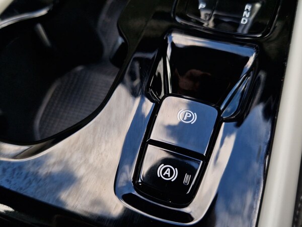 Used Volvo XC40 2020 for sale - 76192268: Photo 30