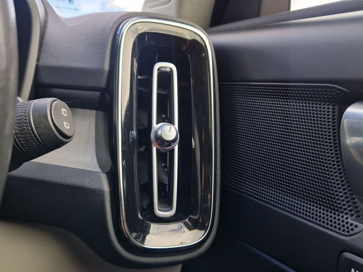 Used Volvo XC40 2020 for sale - 76192268: Photo 33