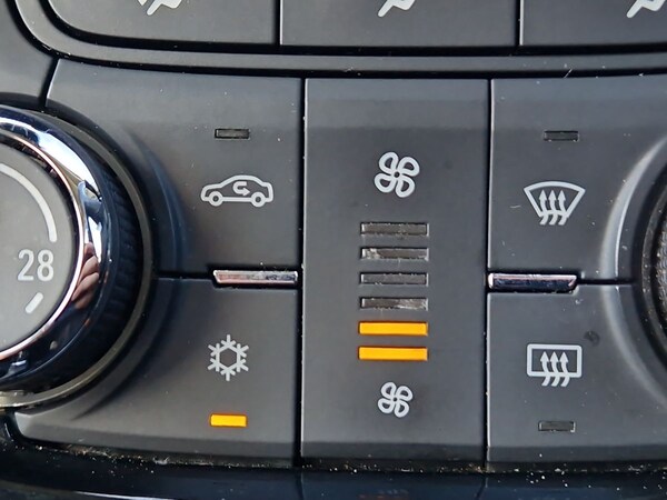 Used Vauxhall Mokka 2019 for sale - 75995890: Photo 43