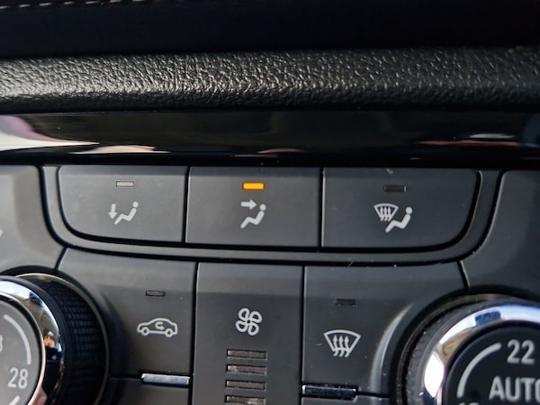 Used Vauxhall Mokka 2019 for sale - 75995890: Photo 44