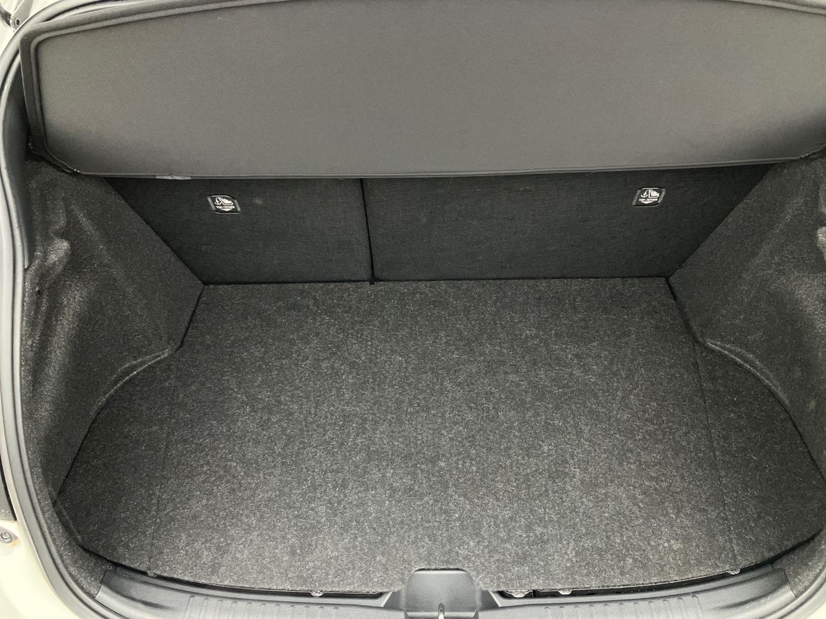 Used Toyota Yaris 2021 for sale - 77629577: Photo 20