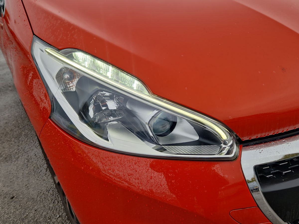 Used Peugeot 208 2018 for sale - 76016494: Photo 15