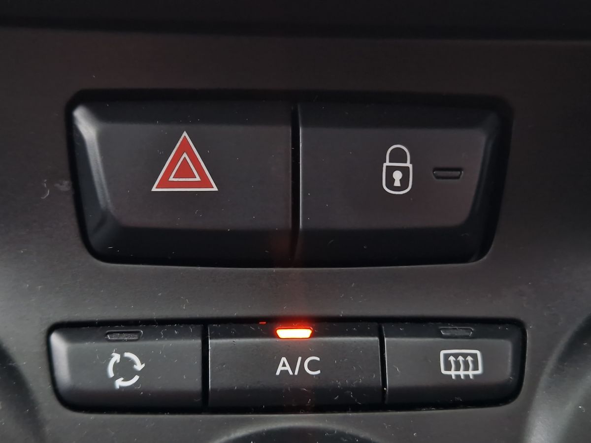 Used Peugeot 208 2018 for sale - 76016494: Photo 37
