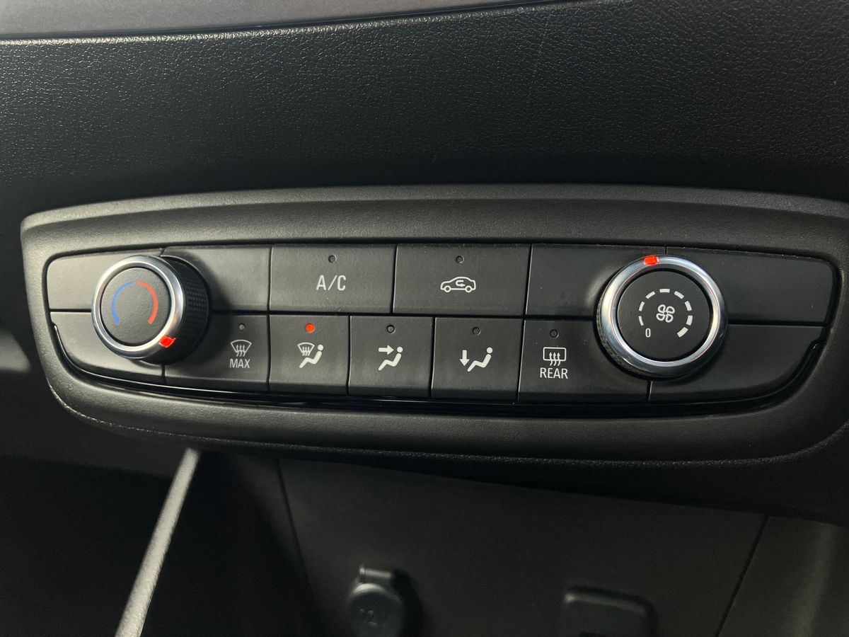 Used Vauxhall Crossland 2023 for sale - 77125313: Photo 12