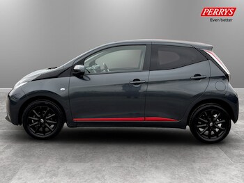 Used Toyota AYGO 2018 for sale - 78218379: Photo