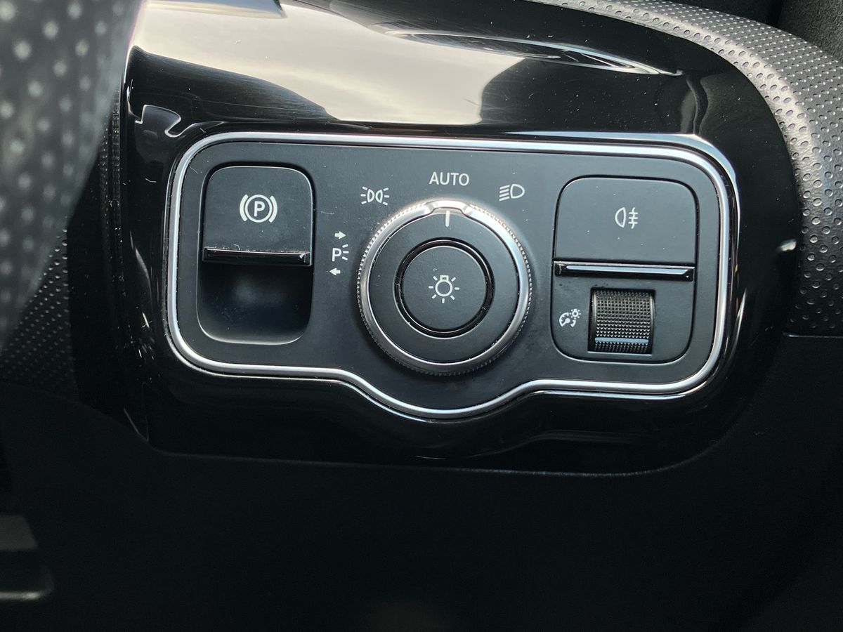 Used Mercedes-Benz A-Class 2019 for sale - 76611864: Photo 28