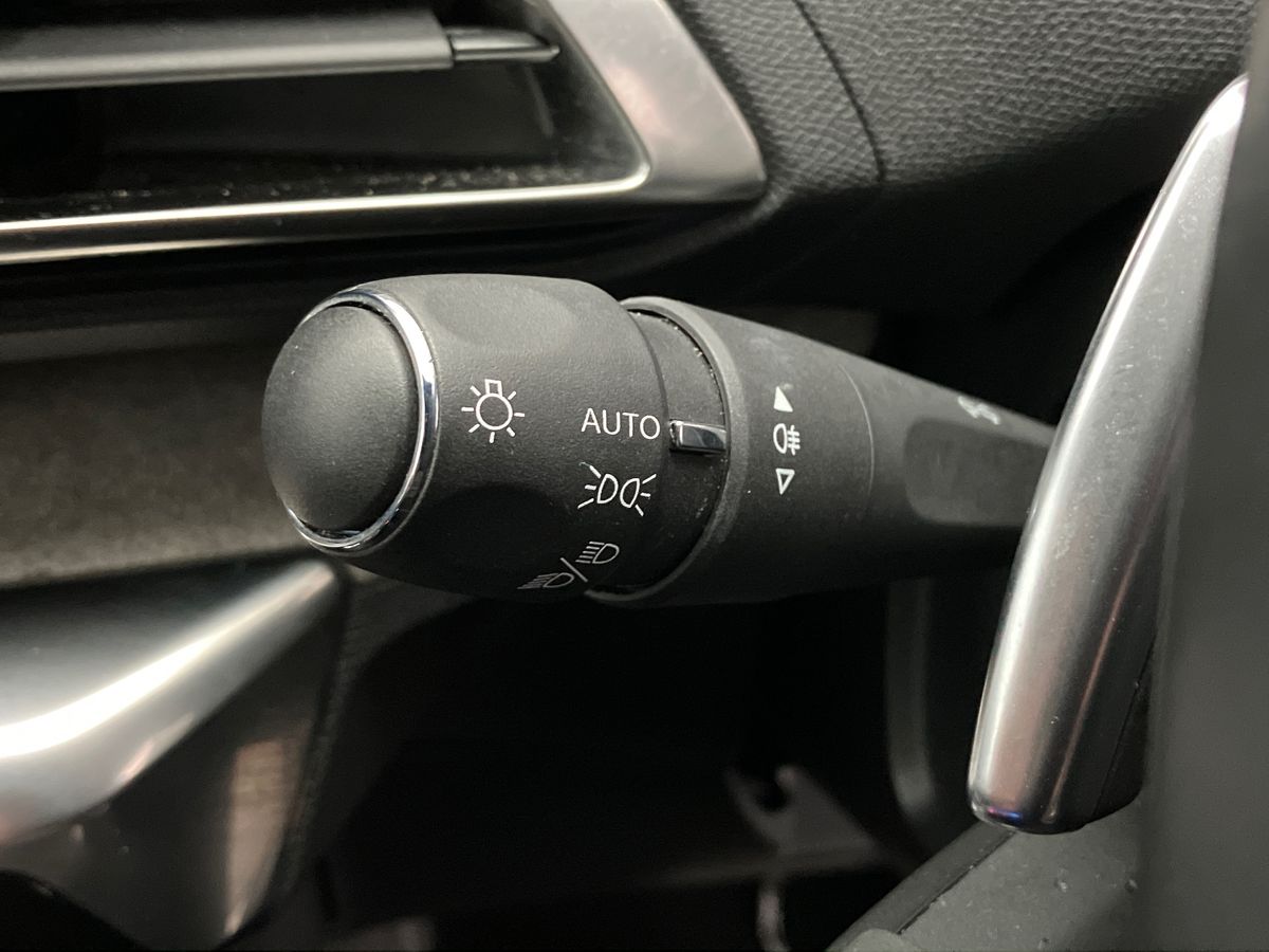 Used Peugeot 5008 2023 for sale - 76969425: Photo 35