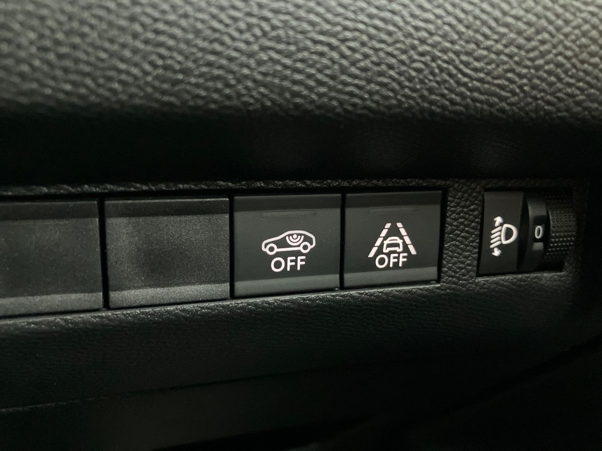 Used Peugeot 2008 2020 for sale - 77635572: Photo 28